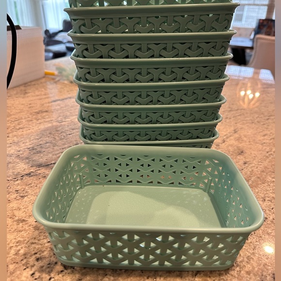 Room Essentials storage baskets - Picture 3 of 3